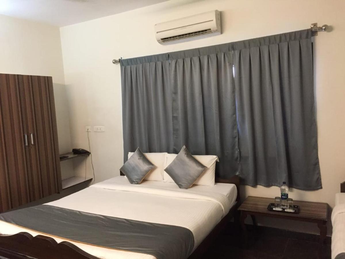Pp Residency Otel Covelong Dış mekan fotoğraf